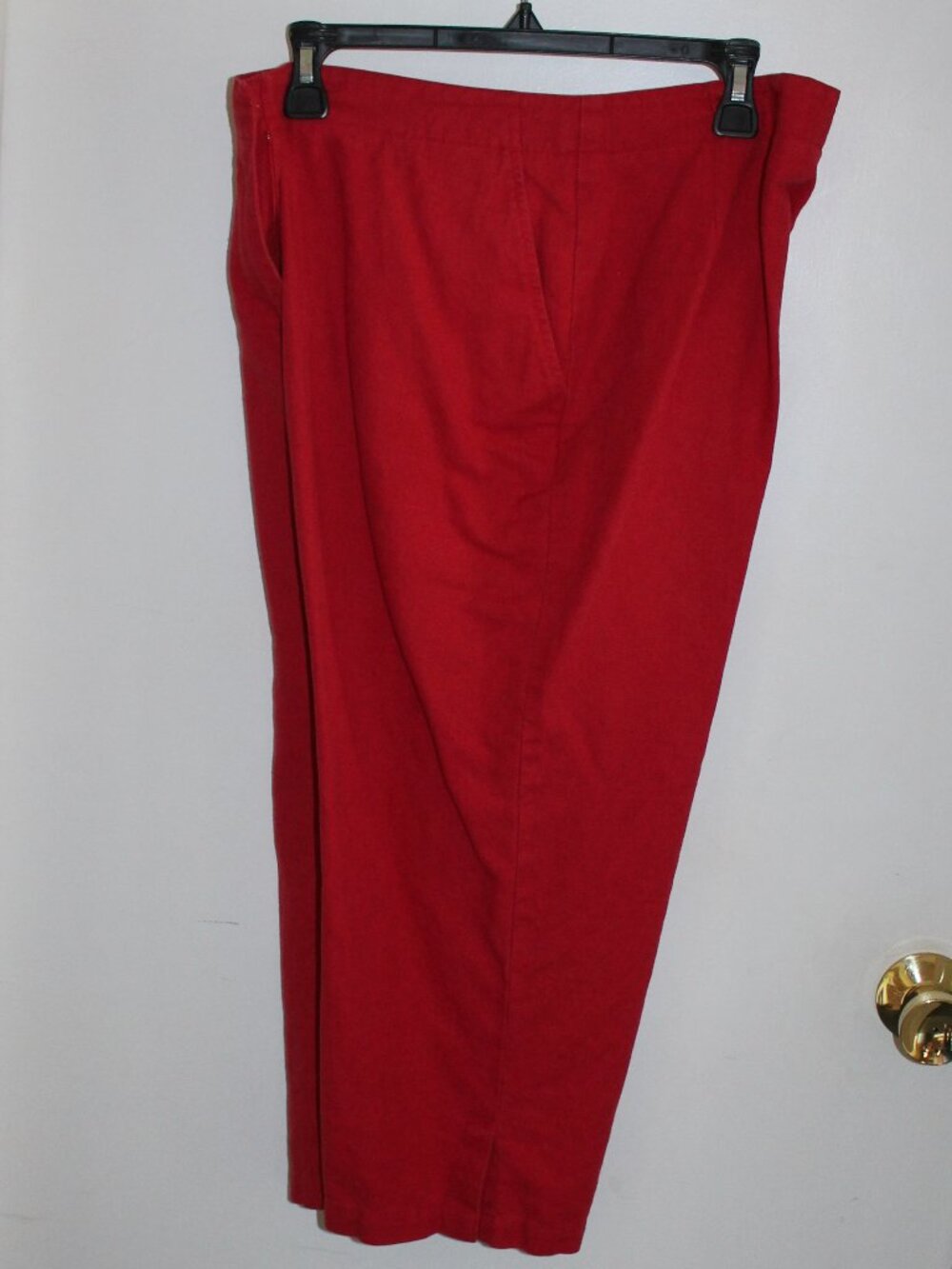 Liz Claiborne Women Red Capri Pants Michaela Size 12 Cuffed